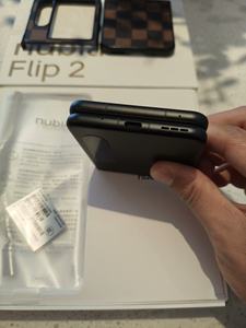 Teléfono Móvil Flip 2 5G LTE CDMA en Inglés, Mediatek Dimensity 7300X, Pantalla OLED de 6.9 Pulgadas 2790*1188, 4325mAh, Carga Rápida de 33W, Octa Core - Product Image 3