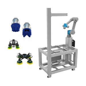 Bras robotique collaboratif Universal Robots/UR10e, machine de soudage automatisée accessible, palettiseur, pince de préhension, manutention d'emballages - Product Image 6