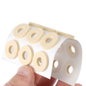 Coussinets en mousse de latex pour <span class=keywords><strong>callosités</strong></span>, <span class=keywords><strong>anti</strong></span>-frottement, autocollants de soin des <span class=keywords><strong>pieds</strong></span>, protection contre les points de pression, protection contre le frottement des chaussures, pour la marche quotidienne - Product Image 6