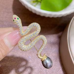 Broche de Perlas de Agua Dulce de Alta Calidad para el Verano, Decoración de Pecho con Perlas Naturales, Flor de Pecho, Joyería al por Mayor y al Detal - Product Image 1