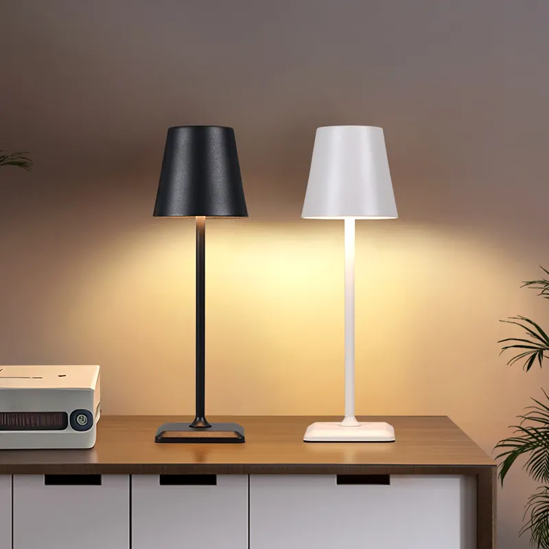Lámpara de mesa de diseño de alta calidad, lámpara de mesa LED con Sensor táctil inalámbrico recargable para sala de lectura al lado de la sala de estar