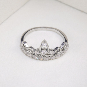 Anello Creativo con Corona in Micro Zirconi Pavé per Donne, Gioiello da Dito Scintillante e Alla Moda - Product Image 6