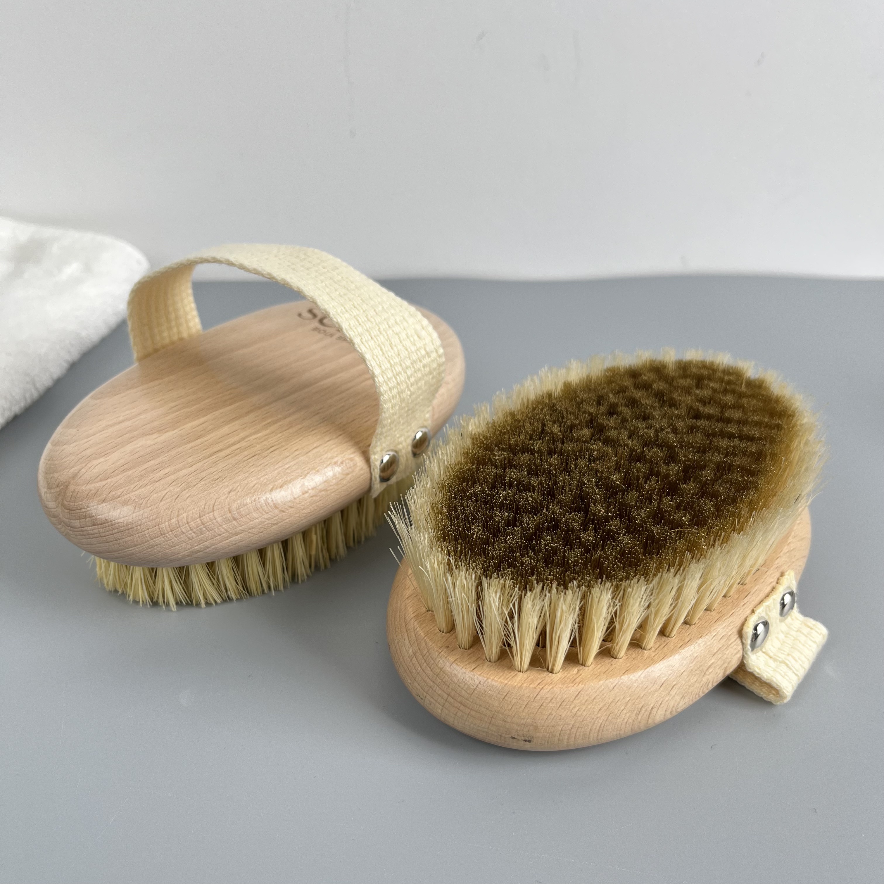 #4Beech wood+copper bristle+sisal bristle