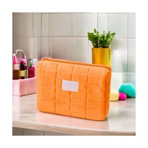 Personalizado de gran capacidad de poliéster viaje playa para artículos de tocador maquillaje bolsas de cosméticos bajo MOQ cuadros colores caramelo cremallera cierre Logo - Product Image 1