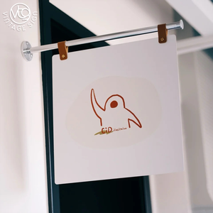 Elegante Soporte Minimalista para Pósteres de Montaje Lateral para Decoración de Pared en Estudio, Salón y Oficina - Product Image 4