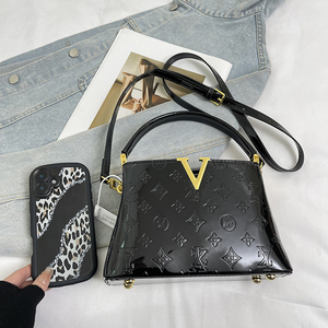 Borsa a Spalla da Donna di Lusso Leggero, Nuova Collezione 2026, in PU Geometrico, Grande Capacità, Chiusura Magnetica, Stile Casual.99160 - Product Image 3
