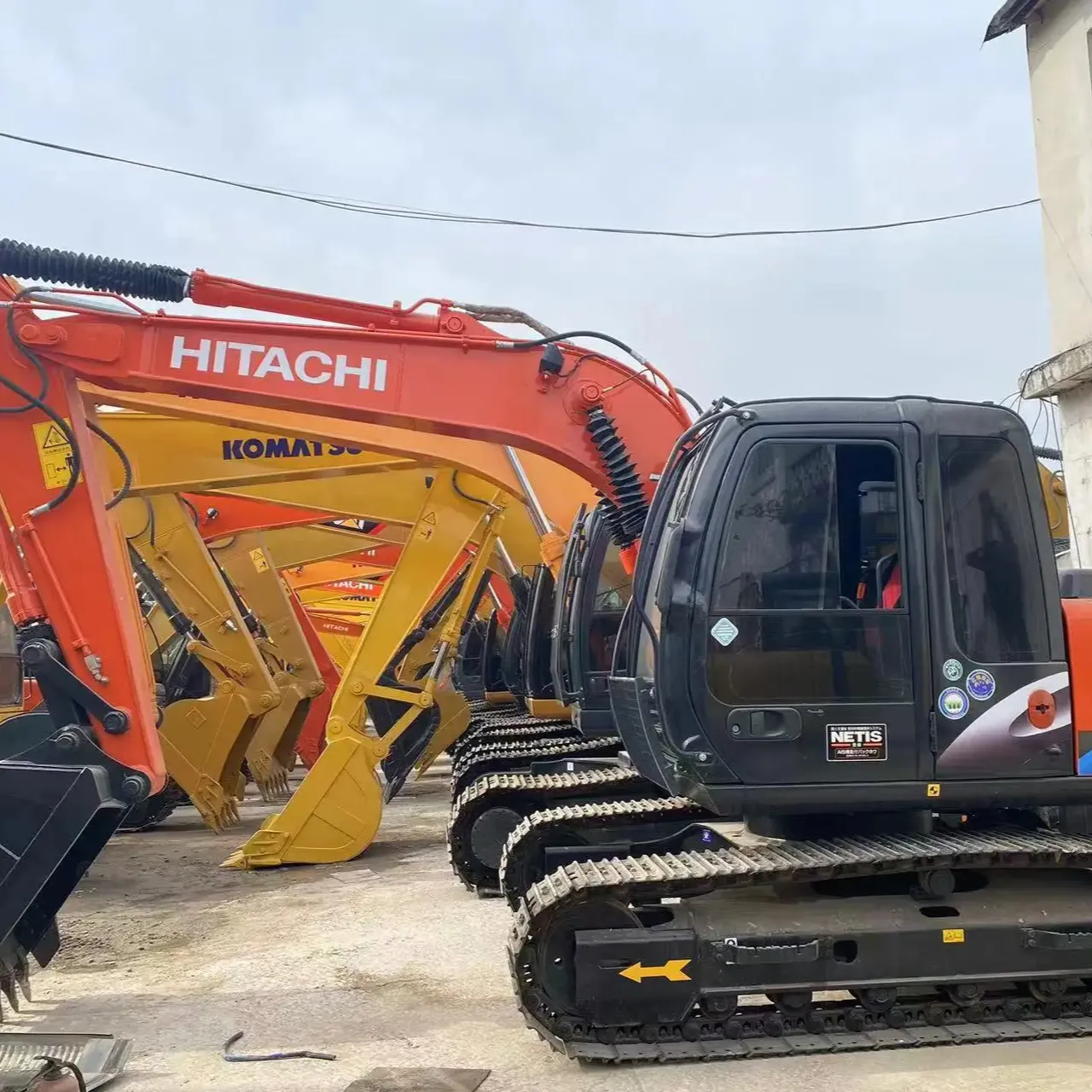 12 Ton yüksek kaliteli ağır ekipman makineleri kullanılan ekskavatörler ikinci el paletli makine Hitachi ZX120 satılık