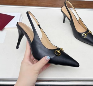 Chaussures à talons hauts classiques de style luxueux avec boucle en forme de mors de cheval, bout pointu et talon fin. Chaussures à bride arrière en cuir véritable - Product Image 5