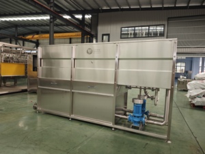 Macchina per lo scottamento degli embrioni di anatra per stabilimenti di anatre arrostite, per restringere i pori della carcassa di anatra e accelerare l'asciugatura - Product Image 4