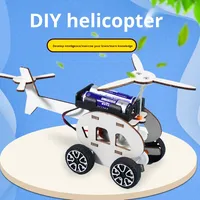 Petit modèle d'hélicoptère électrique bricolage expérience de technologie de science du bois faite à la main pour les jouets de moteur des enfants pour la petite production
