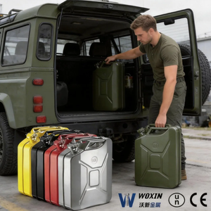 <span class=keywords><strong>Bidon</strong></span> de carburant métallique 10L vert avec <span class=keywords><strong>bec</strong></span> <span class=keywords><strong>verseur</strong></span>, sans MOQ, en stock, conteneur portable d'essence, réservoir mobile de diesel, <span class=keywords><strong>bidon</strong></span> d'huile - Product Image 1