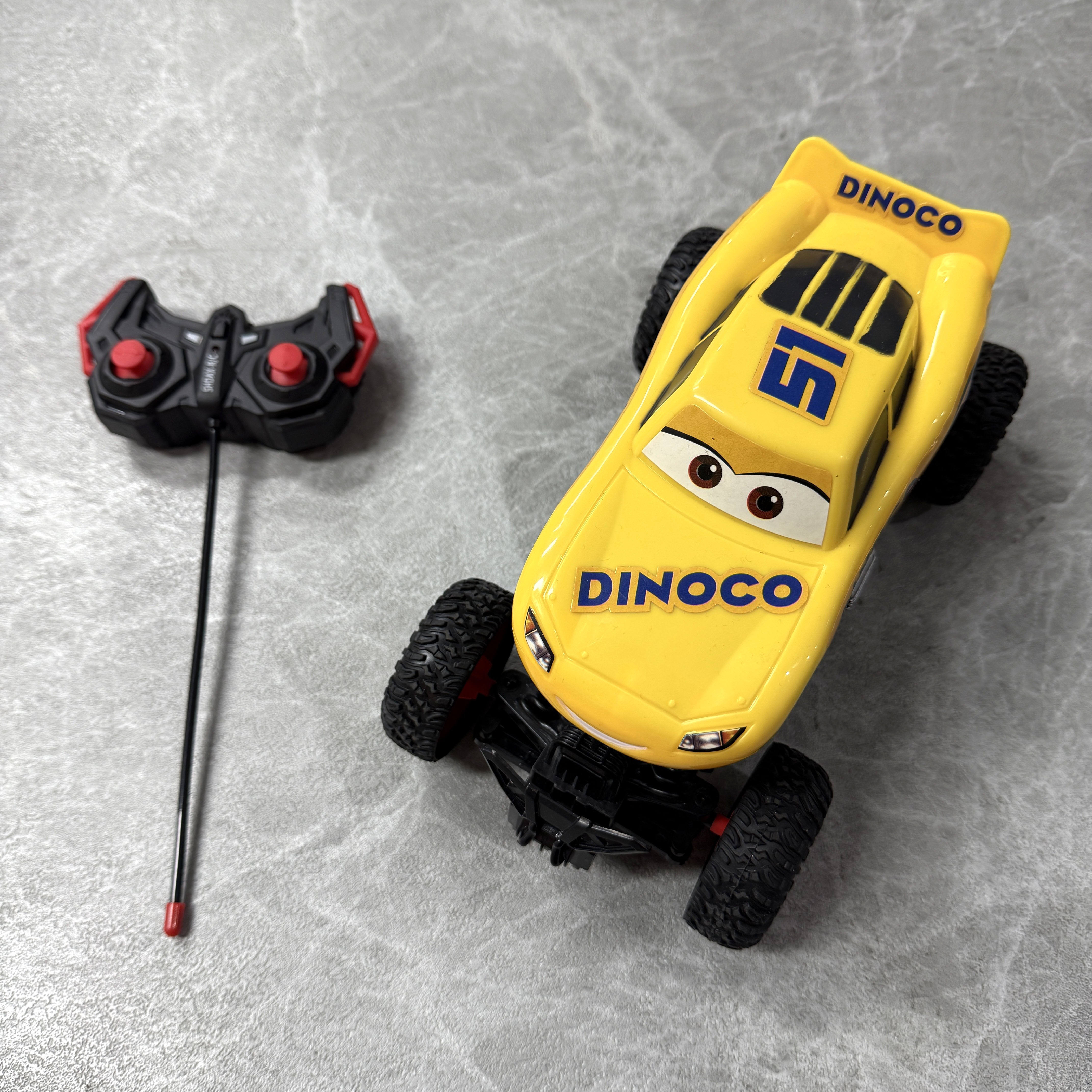 สีเหลือง