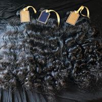 Cheveux humains bouclés pas chers en gros, tissage de cheveux vierges bouclés bruts du Cambodge, cheveux humains bouclés italiens