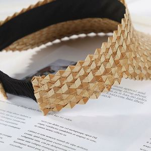 หมวกปีกกว้างสานจากฟางธรรมชาติสำหรับสุภาพสตรี ฤดูใบไม้ผลิ/ฤดูร้อน ปี 2024 เหมาะสำหรับกิจกรรมกลางแจ้ง ตกปลา ลำลอง ฮาวาย ชายหาด ท่องเที่ยว - Product Image 3