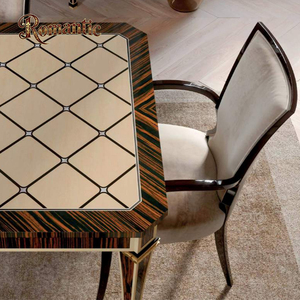 Ensemble de <span class=keywords><strong>table</strong></span> et de chaises de salle à manger en <span class=keywords><strong>bois</strong></span> naturel néoclassique de luxe avec <span class=keywords><strong>table</strong></span> de salle à manger en <span class=keywords><strong>bois</strong></span> massif noir brillant 6 places - Product Image 3
