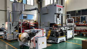 Máquina de Fabricación de Envases de Alimentos de Aluminio Desechables, Totalmente Automática, de Alta Eficiencia y Controlada por PLC, para Motor, de Alta Gama, Fabricada en China - Product Image 3