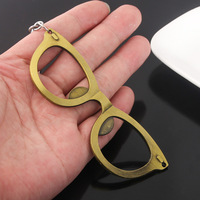 Porte-clés de bouteille de bière en forme de lunettes Porte-clés en métal créatif pour femmes et hommes Porte-clés de voiture Bijoux Outils de bar Accessoires
