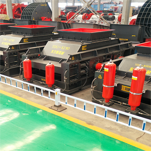 Concasseurs à rouleaux Xingaonai à faible investissement et haute capacité pour la production de sable, à <span class=keywords><strong>vendre</strong></span> - Product Image 1