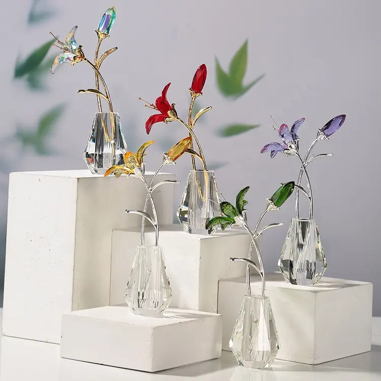 Großhandel Kristall-Lilienblume Hochzeit Rückkehr Geschenke handgeschnitztes Glasmodell für Valentinstag Weihnachten Wohltaten Kunst Liebesthema