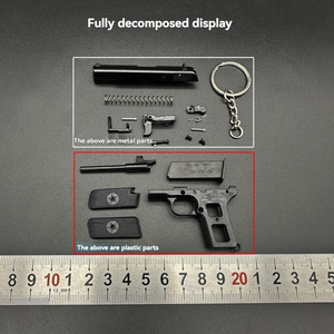 Mini <span class=keywords><strong>pistolet</strong></span> porte-clés réaliste modèle TT33, emballé individuellement comme un breloque de collection pour les amateurs de pistolets militaires - Product Image 2