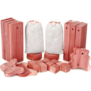 LINDON 34 Pièces Blocs de Cèdre Accessoires <span class=keywords><strong>Copeaux</strong></span> de Bois de Cèdre Aromatique Sachets Parfumés Frais pour Tiroirs et Placards - Product Image 1