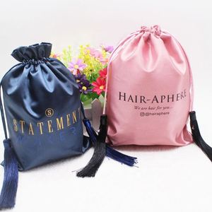Pochette en satin écologique avec cordon de serrage pour cils et perruques, avec logo personnalisé, emballage anti-poussière en soie pour cadeaux promotionnels - Product Image 1