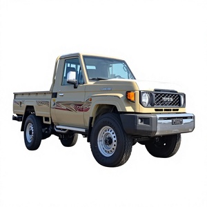 Toyota Land Cruiser 79 Pickup 5 portes 5 places SUV 8 cylindres 2.8L Diesel Manuelle Diesel Occasion Conduite à Gauche Tissu Foncé Premier Propriétaire 2024 - Product Image 1
