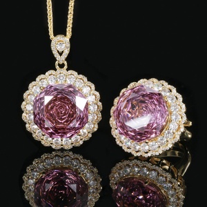 High Quality Eco-friendly Copper Gold Plated Rose Cut 18MM Pink Cubic Zirconia Women <b>Sunflower</b> Jewelry Set for Daily Wear - Product Image 3