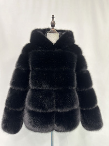 Nuovo Cappotto Lungo Invernale da Donna alla Moda con Pelliccia di Volpe e Cappuccio Transfrontaliero Autunno e Inverno Caldo Cappotto di Pelliccia - Product Image 5