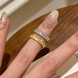 แหวนเปิดลายตาราง Ling ประดับเพชรครึ่งวงและครึ่งวงเรียบ ทำจากเงินแท้ S925 ดีไซน์หรูหรา ทันสมัย แหวนปลายนิ้ว - Product Image 1