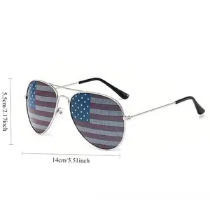 Gafas de Sol de Aviador PESENAR con Estilo Patriótico, Diseño de Bandera de EE. UU., Marco Metálico Plateado, Lentes Reflectantes con Bandera, para el 4 de Julio y <span class=keywords><strong>Elecciones</strong></span> - Product Image 2