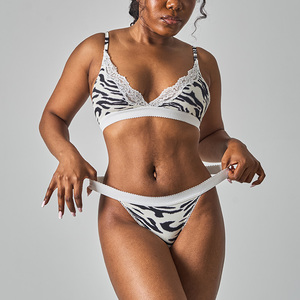 SK1359&SK1359-1 Set <span class=keywords><strong>Intimo</strong></span> Monopezzo a Vita Alta con Stampa Leopardata, Reggiseno Elasticizzato e Mutandine a Triangolo Delicate sulla Pelle - Product Image 1
