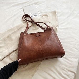 Sacs en cuir PU souple de couleur unie rétro pour <span class=keywords><strong>Com</strong></span> Ting, grande capacité, sacs à main tendance pour femmes, sacs fourre-tout, sacs pour femmes, sac à main - Product Image 1