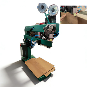 Machine d'emballage pour boîtes ondulées à bordure cousue, avec système de clouage décalé long-court personnalisé - Product Image 4