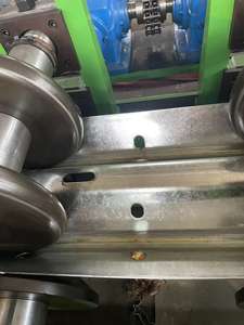 Máquina para fabricar vallas de barandilla de carretera, rollo de 3,5mm de espesor que forma el marco de acero y la máquina <span class=keywords><strong>Purlin</strong></span> - Product Image 4