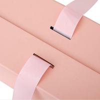 Boîte cadeau pliable réutilisable personnalisée et colorée rose avec couvercle pour vêtements, emballage de luxe avec ruban magnétique