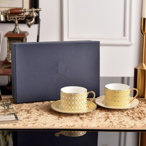 Taza de Café de Porcelana Azul Rey STAR con Plato Dorado para Té de la Tarde - Product Image 2