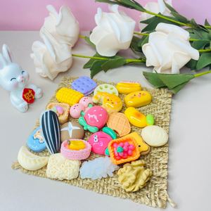 Juego de juguetes de comida en miniatura de resina para juego de simulación, accesorios de cocina, decoraciones artesanales de plástico 3D, para edades de 5 a 7 años - Product Image 1