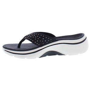 Skechers Go Walk Arch Fit 2.0 Claquettes pour femme Noir Or Rose - Product Image 3