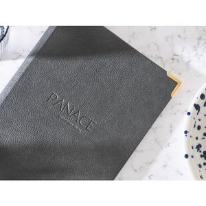 Porte-menus en cuir de haute qualité, sur mesure, durables, à 2 panneaux avec bande élastique - Product Image 5