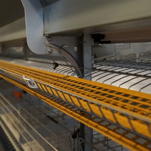 Machines automatisées pour poules pondeuses <span class=keywords><strong>Cage</strong></span> en batterie pour poules pondeuses à 8 niveaux Cages pour poules pondeuses Fermes avicoles pondeuses galvanisées à chaud - Product Image 2