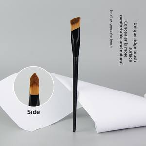 Brocha <span class=keywords><strong>de</strong></span> base pequeña, venta al por mayor, <span class=keywords><strong>corrector</strong></span> en forma <span class=keywords><strong>de</strong></span> hacha para pliegues nasolabiales, brocha <span class=keywords><strong>de</strong></span> maquillaje - Product Image 4