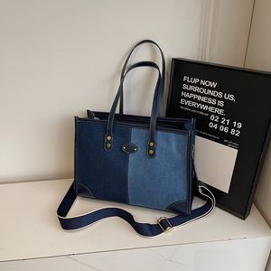 Borsa Tote da donna Vance resistente all'acqua in tessuto PU e Denim con chiusura a cerniera borsa a tracolla Messenger portatile - Product Image 2