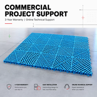 Dalles de sol de garage emboîtables 400x400mm en PP, revêtement de sol modulaire en grille pour atelier automobile et salle d'exposition