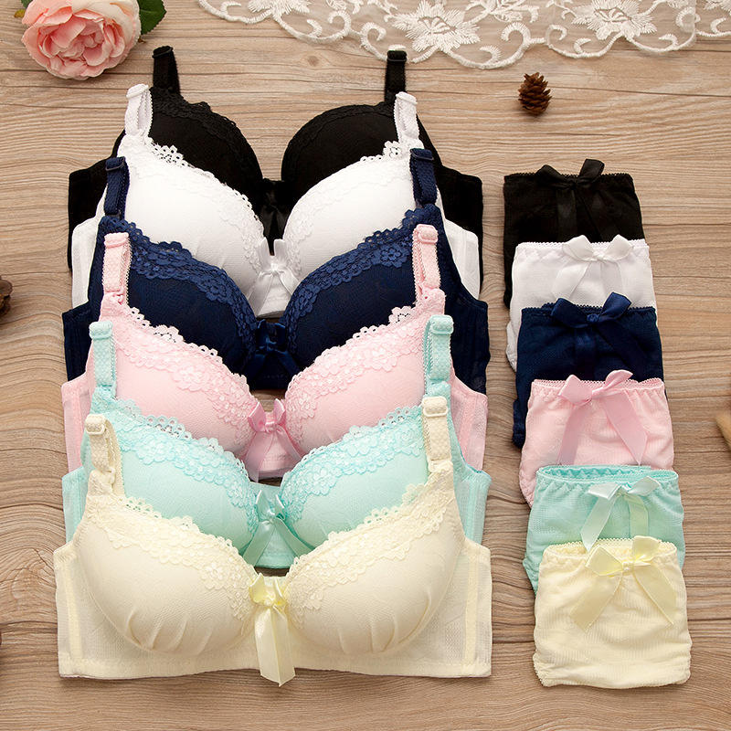 Wholesale of Solid-color Lace Bras for Girls, Gathering Small-cut Ladies' In-stock Lingerie Sets