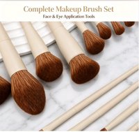 DailyQueen – Ensemble de 15 pinceaux de maquillage synthétiques KH, manche en bois, poils en nylon non absorbants, sans traces, pour anticernes et rasage