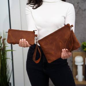 Качественная винтажная популярная однотонная дизайнерская косметичка-портмоне из искусственной кожи оптом - Product Image 2