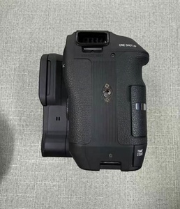 Videocamera Digitale 4K <span class=keywords><strong>Canon</strong></span> <span class=keywords><strong>C70</strong></span> Usata per Riprese Video Professionali con Attacco RF - Vendita all'Ingrosso - Product Image 4