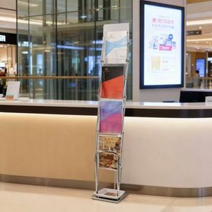 Meilleur vendeur <span class=keywords><strong>Étagère</strong></span> de catalogue haute 156 cm Cadre en acier Pochettes en acrylique pour le bureau Réception Bureau d'information Affichage - Product Image 1