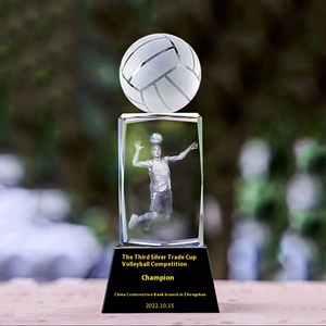 Benutzer definierte gravierte Kristall-Sport-Trophäe <span class=keywords><strong>3D</strong></span>-<span class=keywords><strong>Laser</strong></span>-Trophäe Fußball-und Basketball-Trophäen